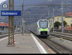 BLS- MIKA Triebzüge RABe 528 103 + 102 + 105 + 101 bei der einfahrt in dem Bahnhof Giubiasco am 12.02.2021