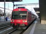 bls - Regio nach Belp mit dem Triebwagen RBDe 4/4 566 238-2 an der Spitze im Bahnhof Zollikofen am 21.12.2012