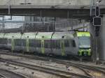 bls - Triebzug RABe 535 115-0 im Bahnhofsareal von Spiez am 06.04.2013