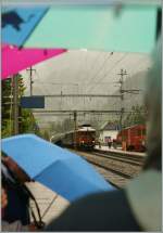 Die BLS Ae 6/8 205 in Kandersteg - oder: Damit ist das Thema  Wetter  am ersten Tag des BLS Bahnhoffestes von Frutigen eingehende bebildert...