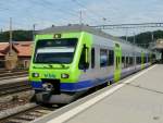 bls - Nina Triebzug RABe 525011-3 beim verlassen des Bahnhofs Burgdorf am 03.08.2013