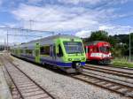 BLS - NINA Triebzug RABe 525 026-1 bei der ausfahrt aus dem Bahnhofsareal in Hasle-Rüegsau am 09.08.2014