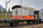 Güterzugbegleitwagen der BLS Db 60 85 99 04 009-4, steht mit neuen Bandagen auf einem Abstellgleis beim Bahnhof Interlaken Ost.