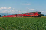 EBT: Verstärkter RBDe 566 Pendel bei Wiler Utzenstorf  auf der Fahrt nach Solothurn im Sommer 1990.