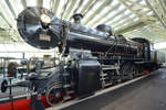 Die Dampflokomotive C 5/6  Elefant  mit der Betriebsnummer 2965 im Verkehrshaus der Schweiz (Luzern, September 2011) 