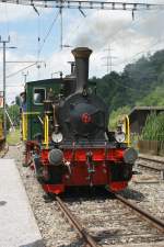 Sihlwald -  E 3/3 Nr.5 bei der Einfahrt in den Bahnhof.