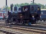 E 3/3 No. 8492 der Schweizerischen Bundesbahn SBB ist heute noch Reserverangierlok bei der Papierfabrik Perlen. Das  Tigerli  hier im Einsatz beim Streckenjubilum Waldshut–Turgi am 23. August 2009 im Bahnhof Koblenz. 