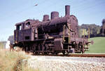 SBB Dampflok E 4/4: Lok 8854 wartet auf Abbruch in Thörishaus bei Bern, 7.September 1966. 