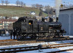 Verein Historische Eisenbahn Emmental VHE
Verein Dampf-Bahn Bern DBB
Fonduefahrt vom 19. Januar 2019 des VHE mit Traktion DBB.
Vorbereitung des Sonderzuges mit Eb 3/5  Habersack  ehemals SBB in Huttwil.
Wegen dem grossen Bahnhofsumbau Konolfingen ist der DBB Habersack zur Zeit in Huttwil im Depot vom VHE untergebracht. Die Gleisverbindung vom DBB Depot zum schweizerischen Schienennetz ist unterbrochen. 
Foto: Walter Ruetsch
