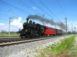 Die berraschung des heutigen Tages: Auf dem Weg zu einer Fotostelle fr den Dampfzug mit der BR 52 fuhr mir hier auch noch der Mostindienexpress mit de Eb 3/5 3 vor die Linse.