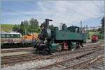 Es ist schon faszinierend, dass eine 1983 in Betrieb gesetzte Lok auch heute noch in Betrieb erlebt werden kann! Die OeBB Mallet Dampflok Ed 2 2/2 196, der SCB rangiert in Sumiswald Gr�nen.

14. Juni 2025 
