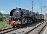 In Romont bekommt die SNCF 141 R 568 auf ihrer Rundfahrt von Vallorbe über Payerne, Bern und Lausanne noch einmal Wasser, zwar geht es bis Lausanne stetig bergab, doch ab Daillens gilt es die Jurahöhne zu überwinden, um dann am Abend im Heimatdepot Vallorbe anzukommen.
Die Lok mit der Achsfolge 1-D-1 wurde 1945 von Baldwin gebaut, ist 187.5 Tonnen schwer und 100 km/h schnell. Bei der SNCF war die Lok im Dépôt Belfort beheimatet. Heute kümmert sich die  Assocaiaton 141R568  um die Lok. 
2. Juni 2018