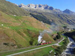 Was für eine Landschaft in den Schweizer Bergen! Dampfbahn-Fest (30 Jahre Wiedereröffnung der Strecke Realp - Furka sowie 40 Jahre Verein Furka-Bergstrecke VFB): Der Extrazug mit der Lok BFD