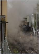 50 Jahre Blonay - Chamby; Mega Steam Festival: Hinterhof Dampfambiente in Vevey.
Die beiden HG 3/4 Lok N° 3 und N° 4 dampfen hinter dem CEV MVR Depot vor sich hin.
13. Mai 2018