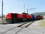 SBB - Am 843 017-5 + Am 843 im Gterbahnhof von Biel am 10.04.2011 ..