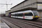 DB Hochrheinbahn: EINWEIHUNGSFEST nach Fertigstellung der Strecke Schaffhausen-Erzingen (Baden) vom Samstag den 5. Oktober 2013. Der TURBO-GTW 526 749 wurde auf den Namen  NEUNKIRCH  getauft. Die Ueberfuhr von Schaffhausen nach Neunkirch erfolgte mit der Am 843 091 von SBB CARGO.
Foto: Walter Ruetsch 