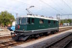 DSF Re 4/4'' 11173 (ex SBB) wartet am 16.8.2026 in Koblenz um einen Extrazug nach B�lach zu bespannen. Die Lok kam im Jahre 2020 von SBB Cargo zum DSF, sie war zu diesem Zeitpunkt die letzte einsatzf�hige Re 420 ohne Klimaanlage und Chrom-Anschriften (kein Cargo-Anstrich). Dies vereinfachte der R�ckbau in den Ablieferungszustand erheblich, wieso man sich speziell f�r diese Lok entschied.