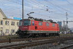 Re 420 283-4 durchfährt am 22.01.2026 solo den Bahnhof Pratteln.