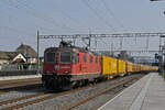 Re 420 261-0 durchfährt am 09.03.2026 den Bahnhof Rupperswil.