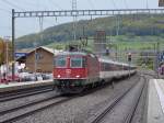 SBB - Re 4/4 11156 vor IR bei der durchfahrt in Sissach am 06.10.2015