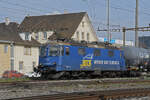 Re 421 373-2 der WRS durchfährt am 09.03.2026 den Bahnhof Pratteln.