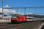 Re 460 103-5 durchfährt am 15.09.2025 den Bahnhof Rothrist.