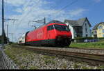 SBB - Lok 460 075-5 mit IR bei der einfahrt in den Bahnhof Romanshorn am 19.07.2026 .. Standort des Fotografen auf dem Museumsareal von Locorama