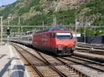 SBB - 460 002-9 mit IC bei der einfahrt im Bahnhof Brig am 19.07.2015