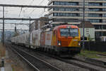 Siemens Vectron 476 455-1 durchf�hrt am 16.10.2026 den Bahnhof Pratteln.