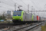 Doppeltraktion, mit den BLS Loks 485 015-2 und 485 018-6 durchfährt am 19.02.2026 den Bahnhof Pratteln.