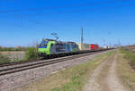 Heitersheim - 11. April 2025 : BLS 485 013 mit einem Kombi in Richtung Schweiz unterwegs. 

Link zum Video : https://www.youtube.com/watch?v=o5KXy9Er8SU
