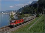 Die SBB Re 6/6 11627 (Re 620 027-3 )  Luterbach Attisholz  ist mit einem G�terzug kurz vor Villeneuve auf der Fahrt in Richtung St-Maurice. 

11. September 2020