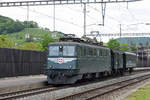 Überfuhrfahrt mit der Ae 6/6 11421, dem F 17463 und dem C2 5906. Hier durchfährt der Zug den Bahnhof Gelterkinden. Die Aufnahme stammt vom 28.05.2019.