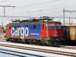 SBB - Ae 6/6 610487-1 abgestellt im Bahnhofsareal von Yverdon am 19.12.2009