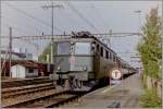 Die SBB Ae 6/6 11453 mit dem Schnellzug Genve - Lausanne - Romanshorn beim Halt in Weinfelden.
26. Sept. 1996/Gescanntes Negativ