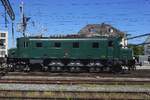 B�chli-Seite der Ae 3/6I. Am 23 Mai 2026 zieht 10664 ein Leergarnitur durch Brugg AG und k�nnte von die Flank fotografiert werden. Die SBB Reihe Ae 3/6I trat ab 1926 in Dinest und wurde 2026 damit 100 Jahre Alt. Anlass um 10664 gerade vor das Pfingstenwochenende -wann Verein Mikado 1244 und der lokaler Niederlassungder SBB Historic in Brugg AG Offener Tur Tage haben- betriebsf�hig zu restaurieren.