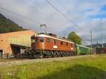 Ae 6/8 205 der BLSS (BLS-Stiftung) als EXT 31311 (Spiez - Brig) bei Reichenbach im Kandertal - 11.10.2025  