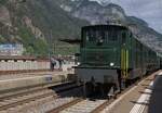 Am 09.05.2026 erregt diese riesige Lok Aufsehen.