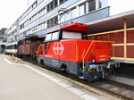 SBB - Ee 922 025-2 und Ee 3/3 16406 sowie Gepäckwagen im Bahnhofsareal in St.