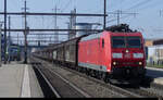 DB - Lok 185 099-9 vor Güterzug bei der durchfahrt im SBB Bahnhof Pratteln am 06.03.2022