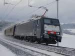 Die ES 64 F4 108 I-CTI bernahm am Samstag, 18.12.2010 den Zug 47080 in Rotkreuz oder Arth-Goldau. Bis dahin wurde er von der ES 64 F4 088 der Nord Cargo und einer anderen MRCE F4 gefhrt.
Hier fhrt sie von Rotkreuz kommend auf die Reussbrcke auf.