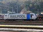 Railpool - Lok 187 007-0 abgestellt im Bahnhofsareal in Chiasso am 10.03.2016