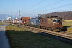 Bern-Lötschberg-Simplon-Bahn/BLS.
Die Loktypen der BLS.
Re 425 180 vor Re 465 bei Bettenhausen am 21. Januar 2020.
Foto: Walter Ruetsch