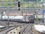 BLS - Lok`s Re 4/4 189 und Re 4/4 ??? mit Güterzug bei der durchfahrt durch den Bahnhof von Olten am 16.04.2016