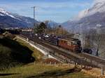 Die Re 425 189 mit einem Autozug am 18.02.2017 unterwegs bei Unterterzen.