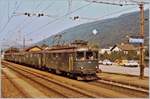 Pieterlen, eine Landstation am Jura Südfuss im Sommer 1984: Ebenfalls im Stundentakt verkehren Schnellzüge von Biel/Bienne nach Basel, wobei einige dieser Züge in Delémont enden (bzw. beginnen). Diese verkürzten Züge verkehren in der Regel mit einer Re 4/4 I, wie dieses Bild der Re 4/4 I 10042 mit dem Schnellzug 615 bei der Durchfahrt in Pieterlen zeigt.

12 Juli 1984