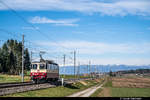 Re 4/4 11393 (Re 421 393-0) der IRSI (Transrail) im TEE-Kleid unterwegs als Lokzug von Oensingen über Solothurn, Biel nach Thun GB.