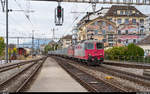 Zuckerrübenkampange 2020: Sersa Re 420 503 und eine angemietete SBB Re 4/4 II am 17. Oktober 2020 mit Zug nach Aarberg bei der Durchfahrt in Neuchâtel.