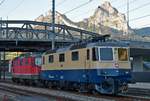 Re 421 387-2 anlässlich der Überführung von Bellinzona nach Basel am Abend des 12.06.2020, aufgenommen kurz nach der Ankunft in Brunnen, wo Re 4/4 II 11196 als ETCS-Vorspannlok nicht mehr gebraucht wurde.