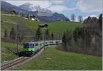 Die BLS Re 4/4 II 504 (ex SBB) ist bei Enge im Simmental mit einen EW III RE auf der Fahrt nach Zweisimmen. 

14. April 2021